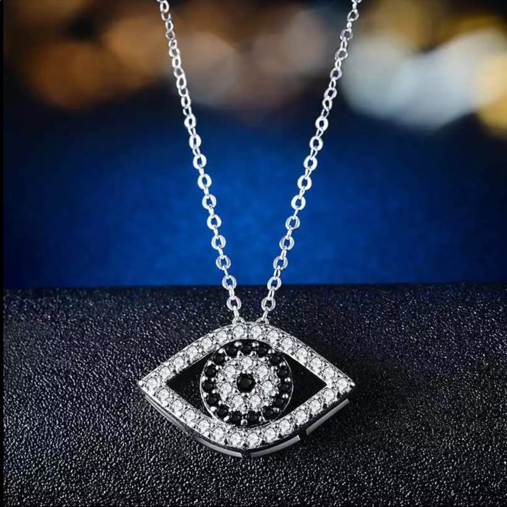 New 925 Silver White and Black Sapphire Necklace - Picture 4 of 6